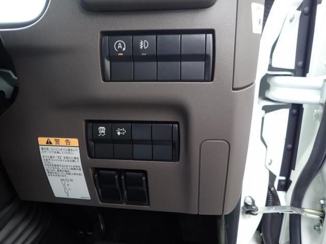 MITSUBISHI CANTER 2024 Image 31