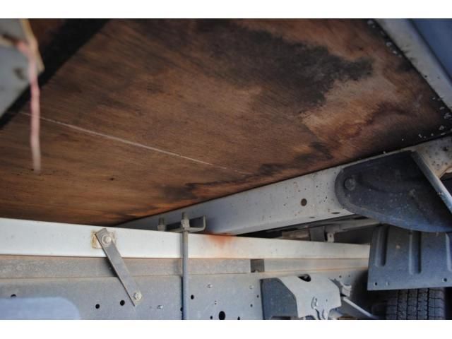 HINO DUTRO 2018 Image 31