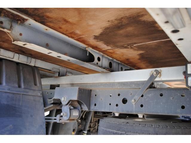 HINO DUTRO 2018 Image 31