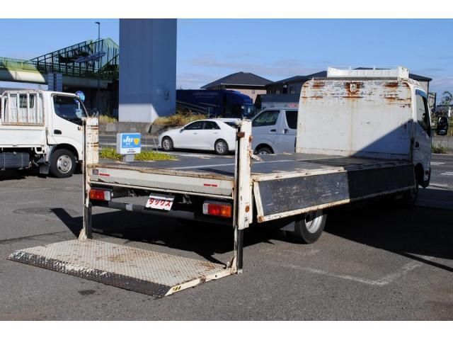 HINO DUTRO 2018 Image 31