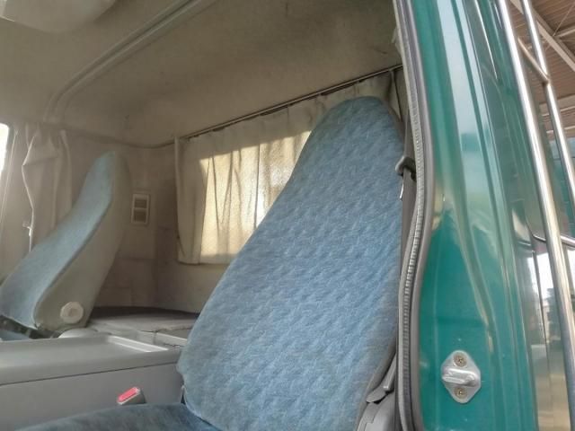 MITSUBISHI FUSOU FIGHTER 2001 Image 31