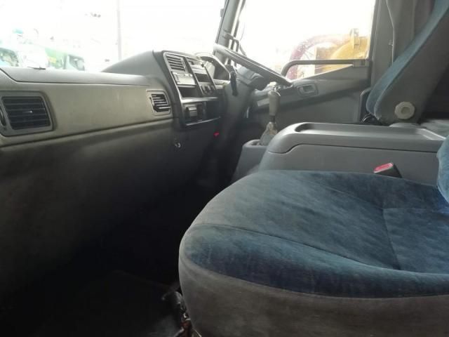 MITSUBISHI FUSOU FIGHTER 2001 Image 31