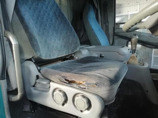 MITSUBISHI FUSOU FIGHTER 2001 Image 31