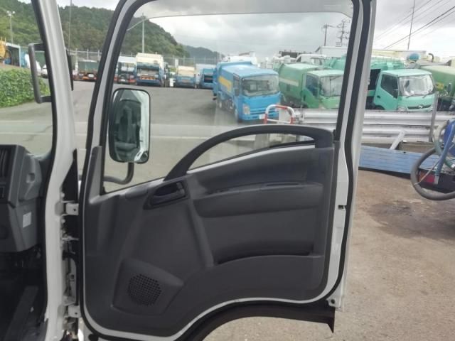 ISUZU ELF 2018 Image 31