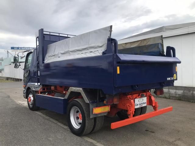 MITSUBISHI FUSOU FIGHTER 2010 Image 31