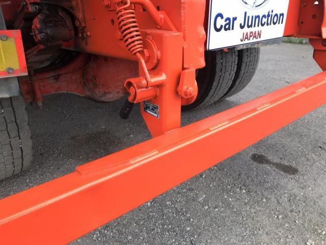 MITSUBISHI FUSOU FIGHTER 2010 Image 31