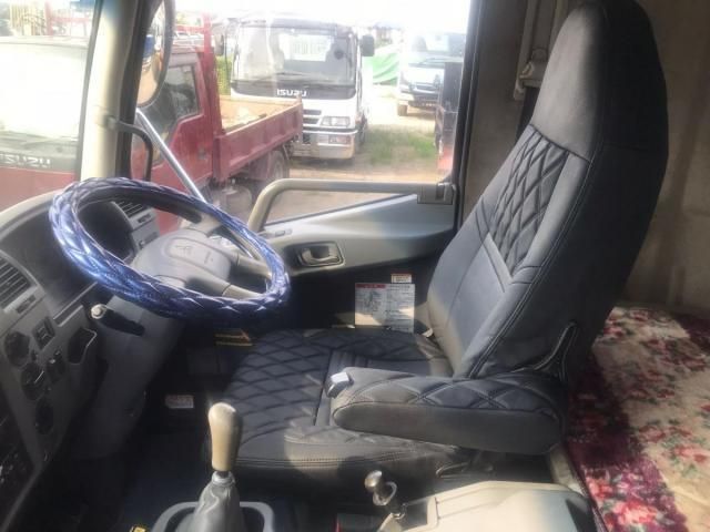 MITSUBISHI FUSOU FIGHTER 2010 Image 31