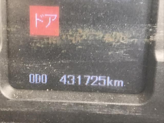 MITSUBISHI FUSOU FIGHTER 2010 Image 31