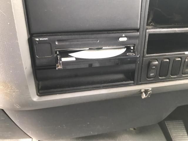 MITSUBISHI FUSOU FIGHTER 2010 Image 31