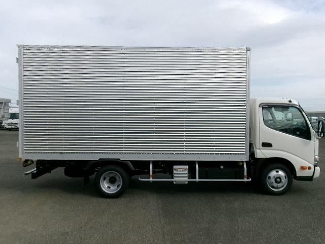 HINO DUTRO 2024 Image 31