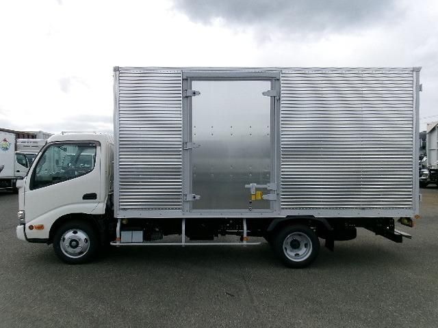 HINO DUTRO 2024 Image 31