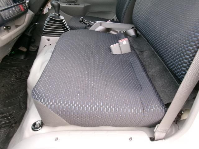 HINO DUTRO 2024 Image 31