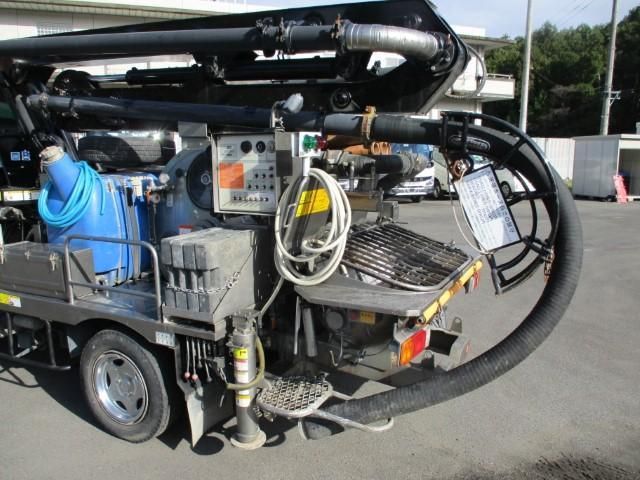 HINO DUTRO 2015 Image 31