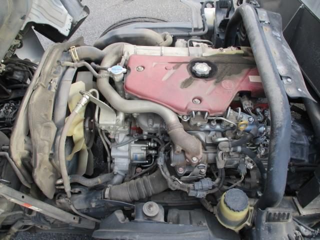 HINO DUTRO 2015 Image 31