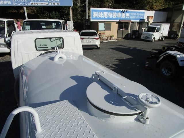 HINO DUTRO 2008 Image 31