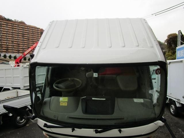 HINO DUTRO 2008 Image 31