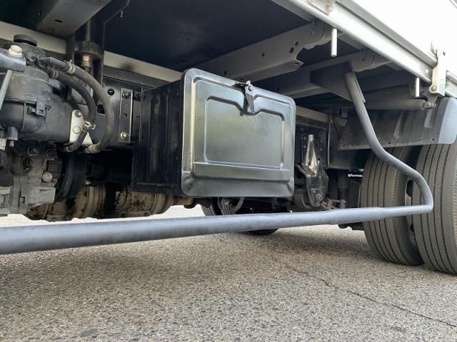 HINO DUTRO 2017 Image 31