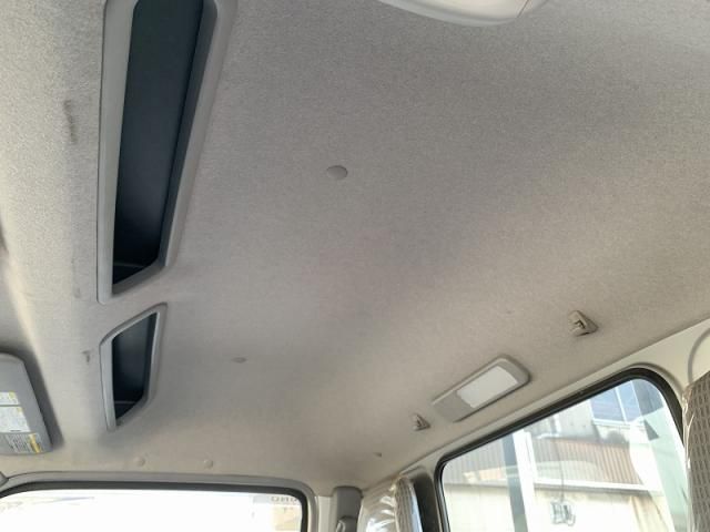 HINO DUTRO 2017 Image 31