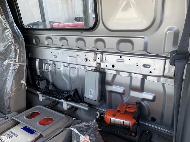 HINO DUTRO 2017 Image 31