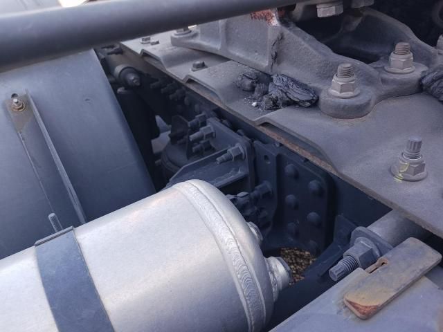 NISSAN DIESEL QUON 2018 Image 31