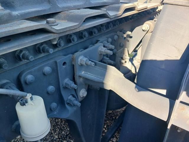 NISSAN DIESEL QUON 2018 Image 31