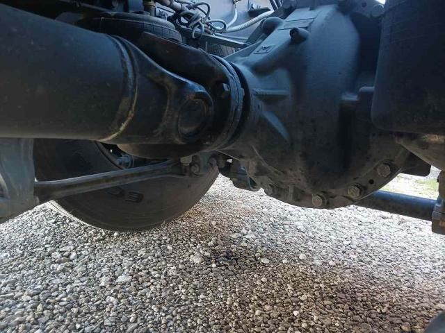 NISSAN DIESEL QUON 2018 Image 31