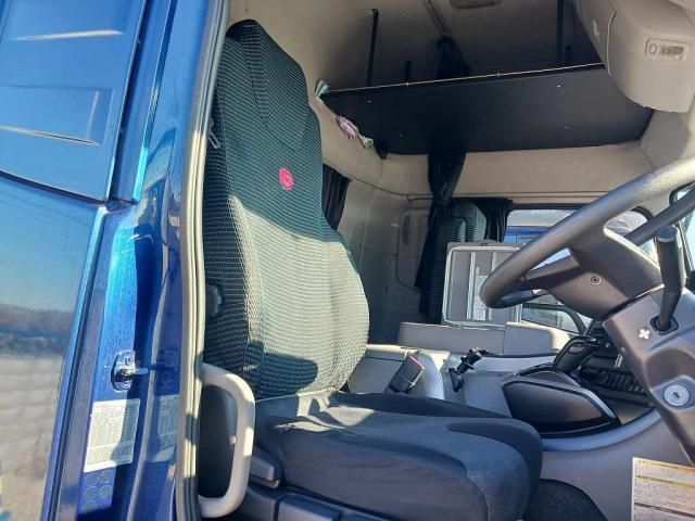 NISSAN DIESEL QUON 2018 Image 31