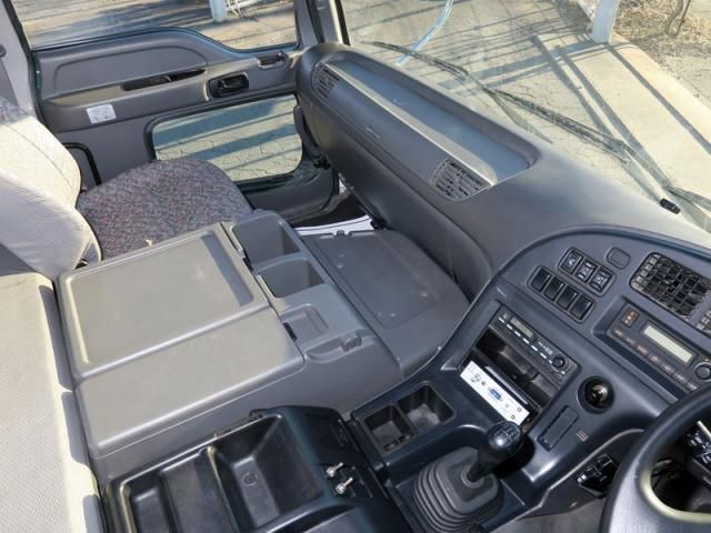 ISUZU GIGA 2017 Image 31