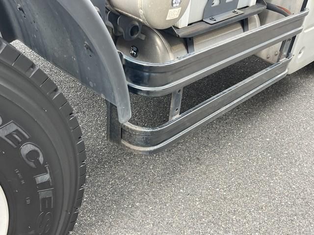 NISSAN DIESEL QUON 2020 Image 31