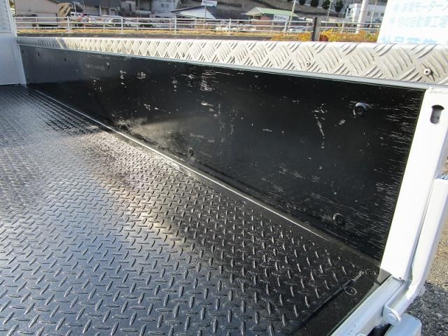 ISUZU ELF 2015 Image 31