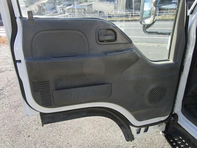 ISUZU ELF 2015 Image 31