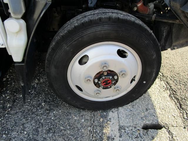 ISUZU ELF 2015 Image 31