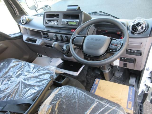 MITSUBISHI CANTER 2024 Image 31