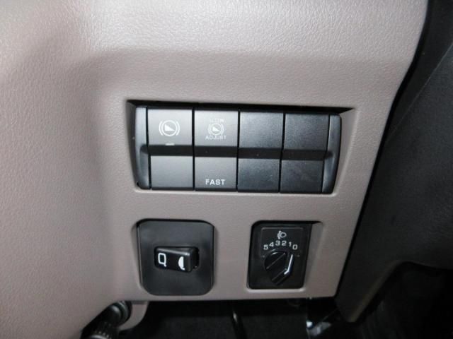 MITSUBISHI CANTER 2024 Image 31