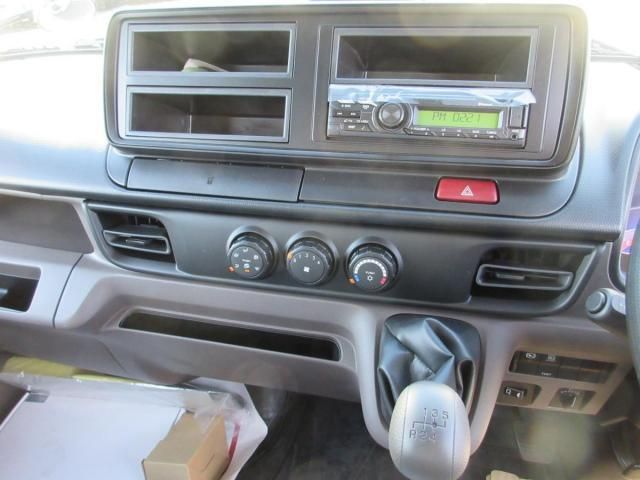 MITSUBISHI CANTER 2024 Image 31