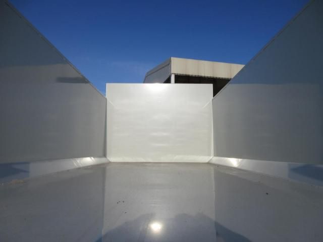 MITSUBISHI CANTER 2024 Image 31