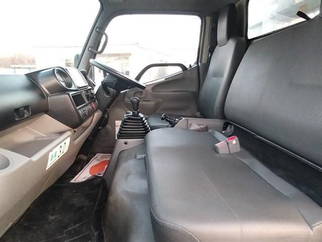 HINO DUTRO 2020 Image 31