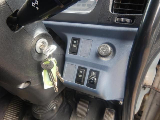 HINO PROFIA 2010 Image 31