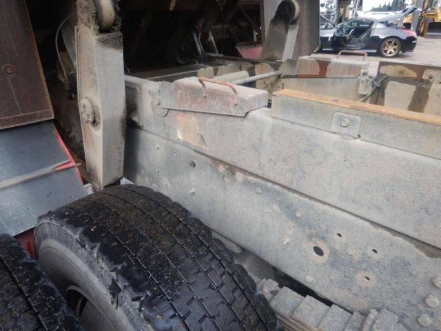 HINO PROFIA 2010 Image 31