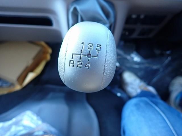 MITSUBISHI CANTER 2024 Image 31