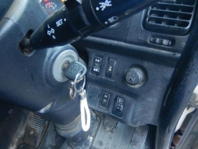 HINO PROFIA 2011 Image 31