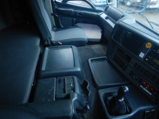 HINO PROFIA 2011 Image 31