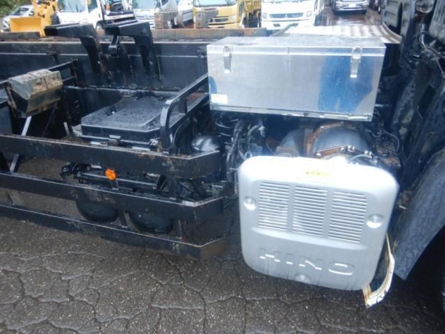 HINO PROFIA 2011 Image 31