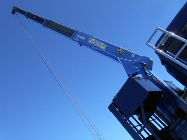 NISSAN DIESEL QUON 2014 Image 31