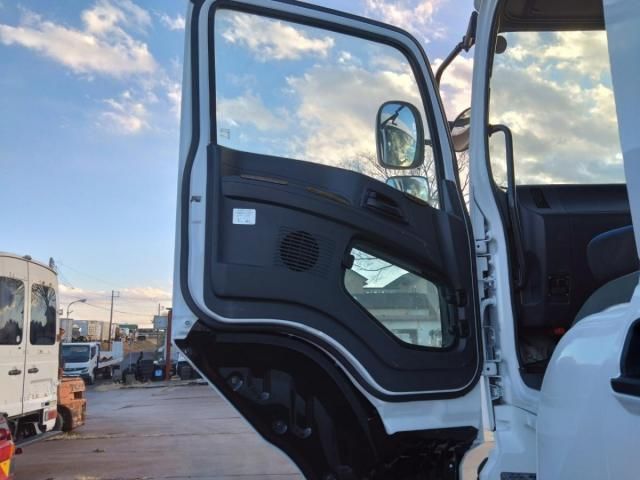 ISUZU GIGA 2019 Image 31