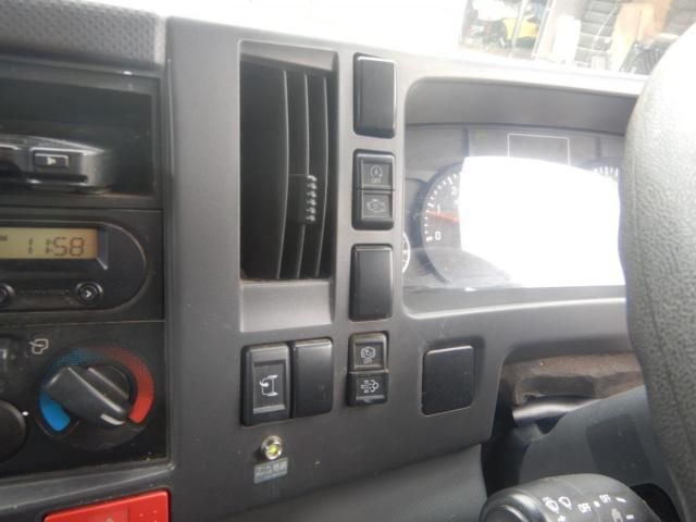 ISUZU ELF 2016 Image 31