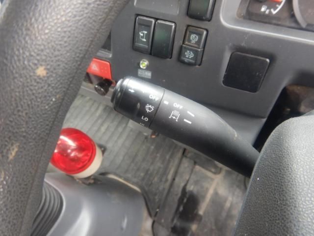 ISUZU ELF 2016 Image 31