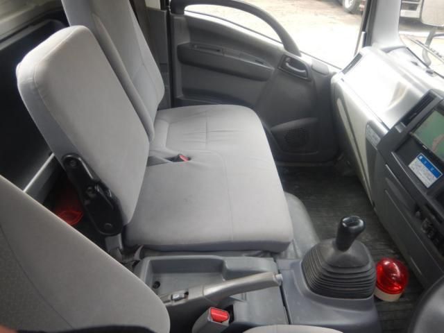 ISUZU ELF 2016 Image 31