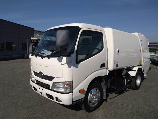 HINO DUTRO 2014 Image 31