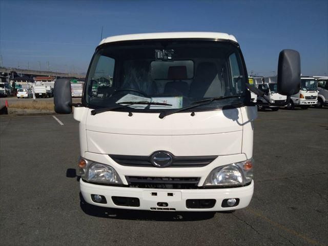 HINO DUTRO 2014 Image 31
